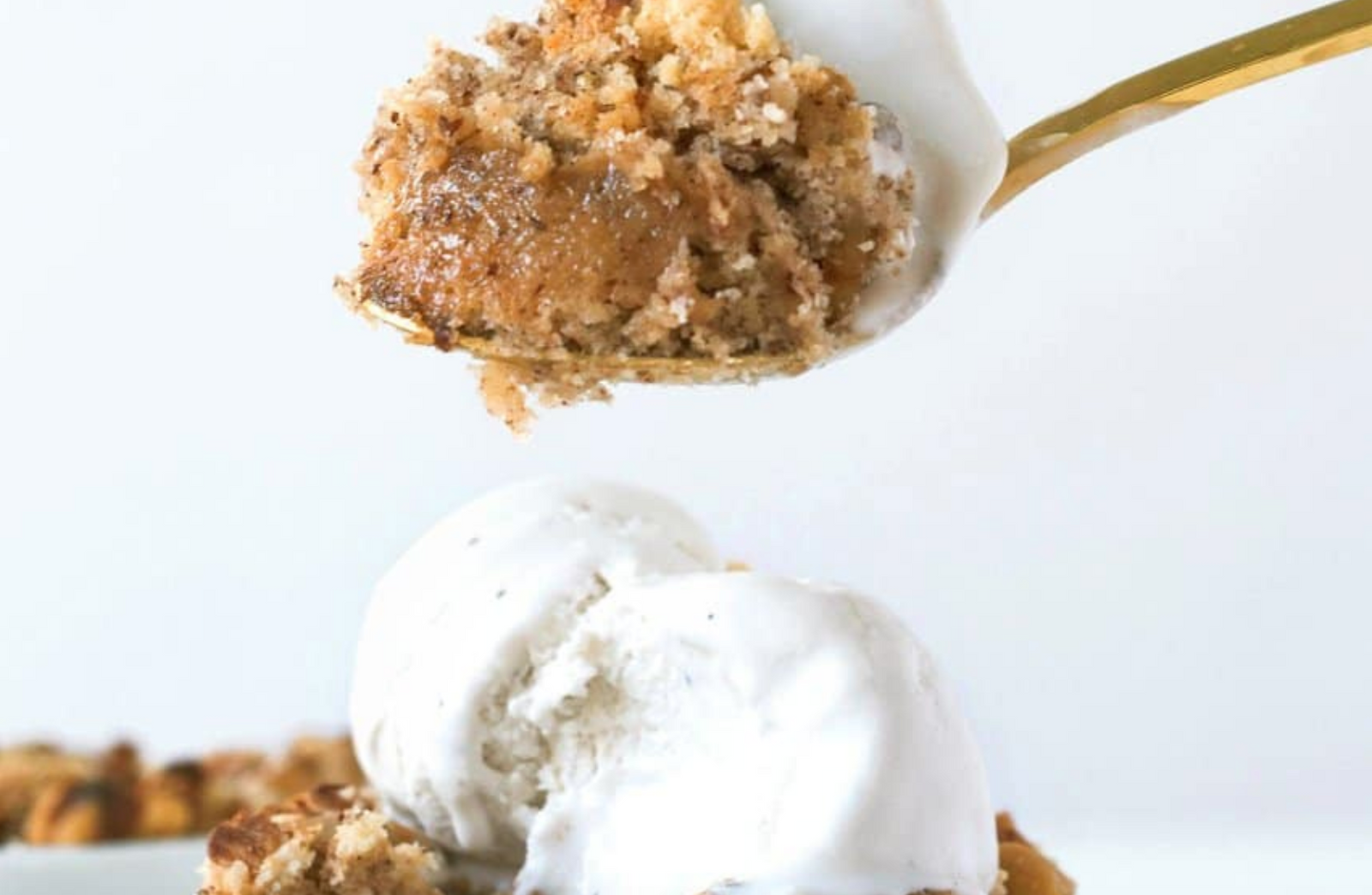 Vegan Dutch Apple Pie Mini Cakes