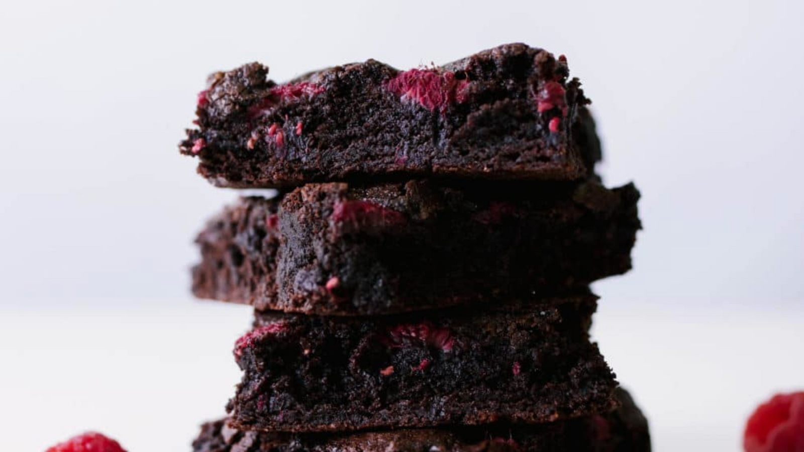 4 Super Easy Summer Brownie Hacks