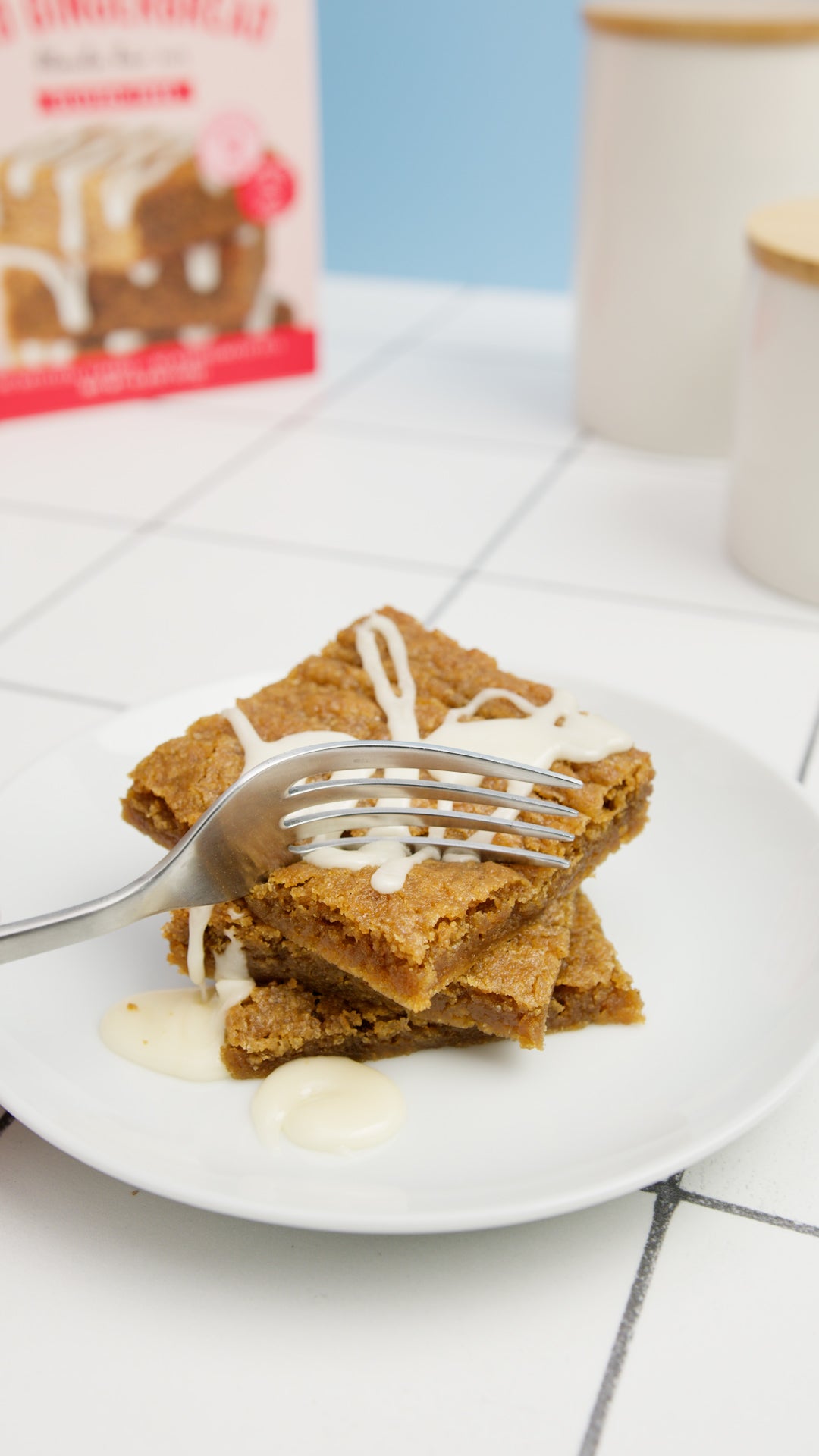 Gluten Free Iced Gingerbread Blondie Bar Kit
